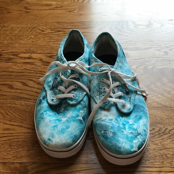 blue tie vans